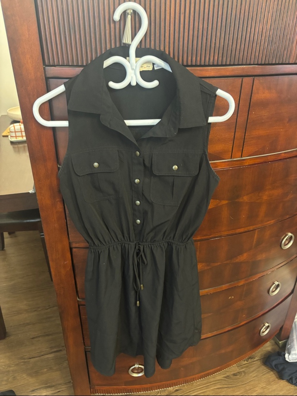 BeBop Black Sleeveless Collared Midi Dress with Front Pockets